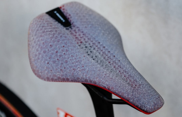 Est-il en vente? La selle transparente que tout le monde demande lors du Tour