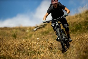 santa-cruz-heckler-2021-shimano-ep8/