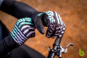 We tested the Handske winter gloves: the perfect balance between comfort and mobility