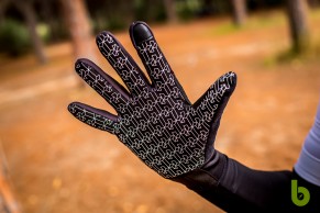 We tested the Handske winter gloves: the perfect balance between comfort and mobility