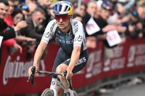 Limitez les glucides pour ralentir: la proposition ironique de Tom Pidcock