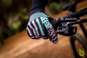 We tested the Handske winter gloves: the perfect balance between comfort and mobility