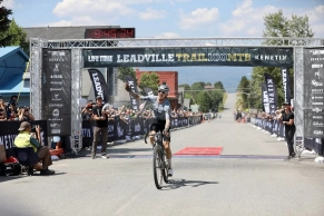 Kate Courtney shatters the record and Keegan Swenson earns his fifth victory at Leadville Trail 100 MTB