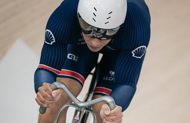 80,53 km/h de media para convertirse en el ciclista más rápido de la historia en pista
