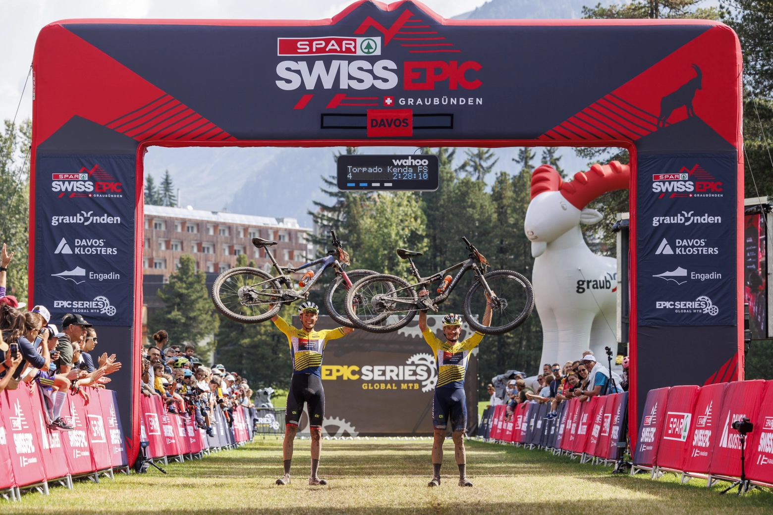 Rabensteiner-South and Looser-Skarda win the Swiss Epic 2025