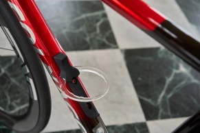 La exclusiva Colnago C68 Rossa rinde homenaje a La Vuelta