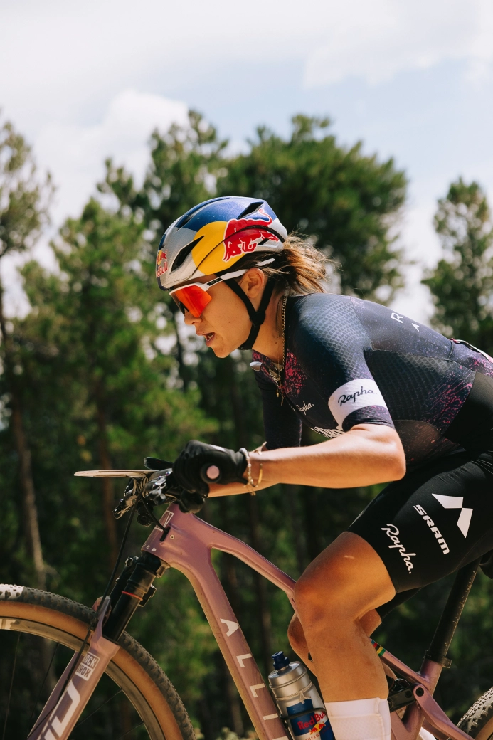 Courtney and her extreme setup with shift buttons on the fork