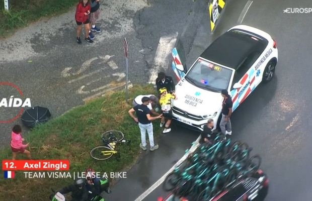 He stopped to have his shoulder put back in place and had his bike stolen: Axel Zingle's ordeal in stage 2 of La Vuelta