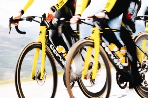 Le roban 250.000€ en bicis al Visma-Lease a Bike en La Vuelta