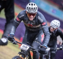 Van der Poel regresa en la Copa del Mundo XCO de Les Gets: favoritos, horarios y dónde ver