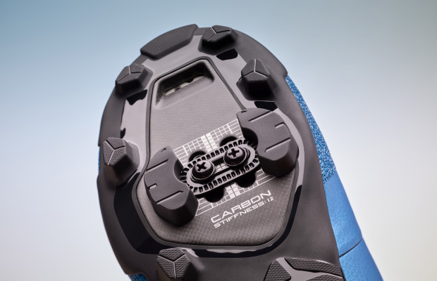 O melhor de um tênis de estrada e de montanha, é o sistema Pontoon das Shimano RX910 S-PHYRE para gravel