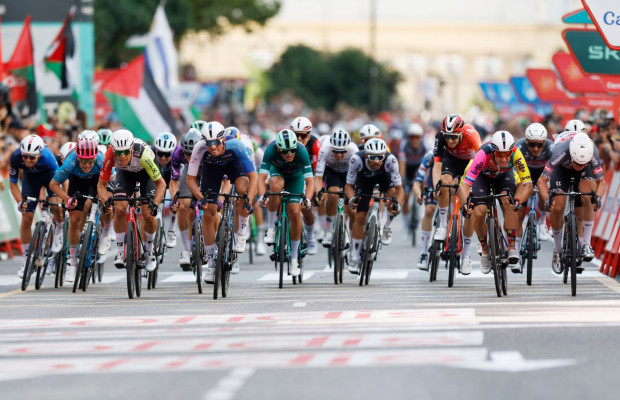 Philipsen continua alimentando em La Vuelta sua aura de melhor sprinter da atualidade