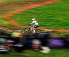 Jenny Rissveds dominates in Les Gets and puts fear ahead of the World Championships
