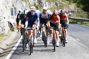 Juan Ayuso repeats victory in La Vuelta 2025