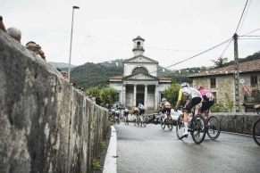 Juan Ayuso repeats victory in La Vuelta 2025
