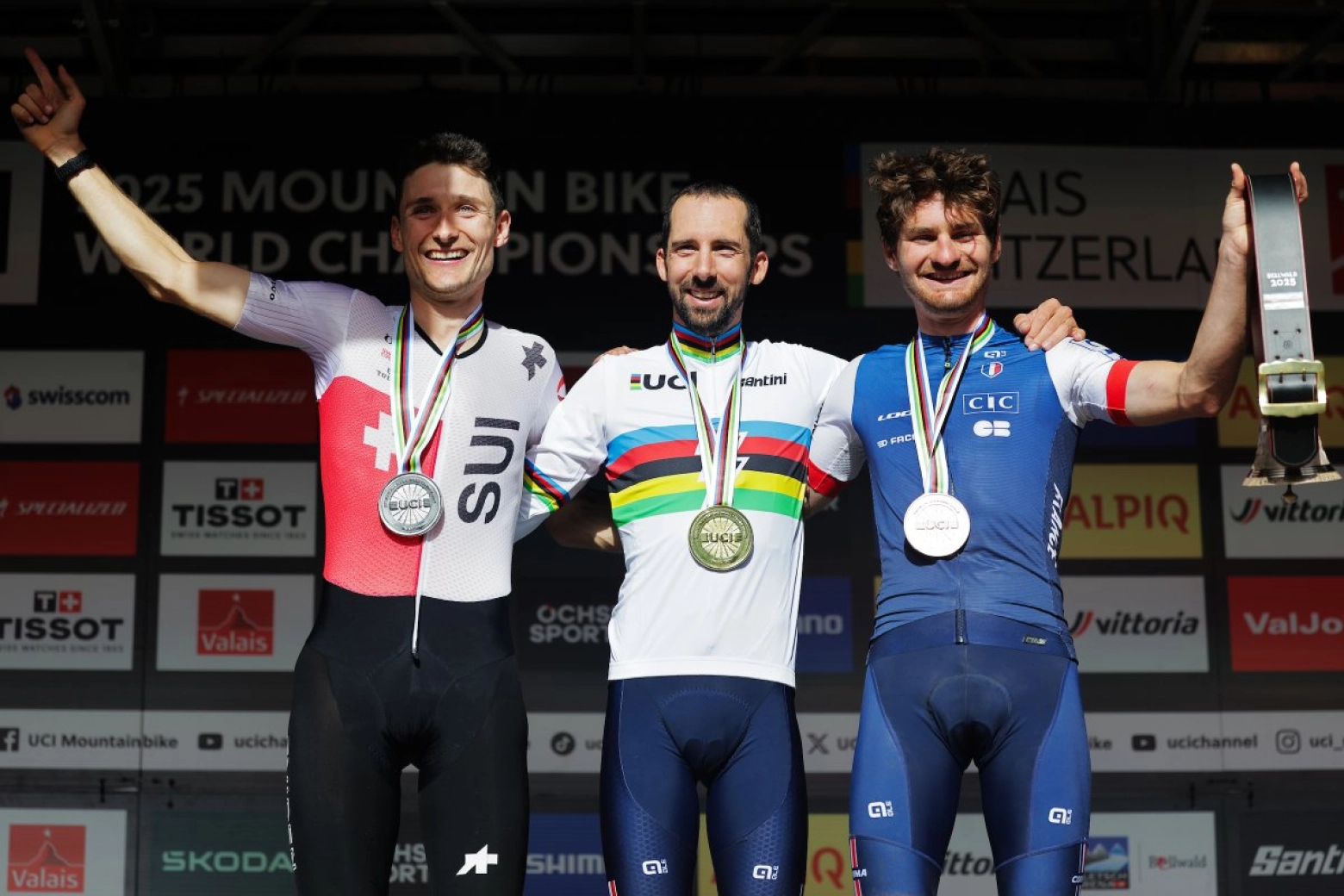 Jérôme Gilloux and Anna Spielmann are crowned world champions of E-MTB XC in Switzerland