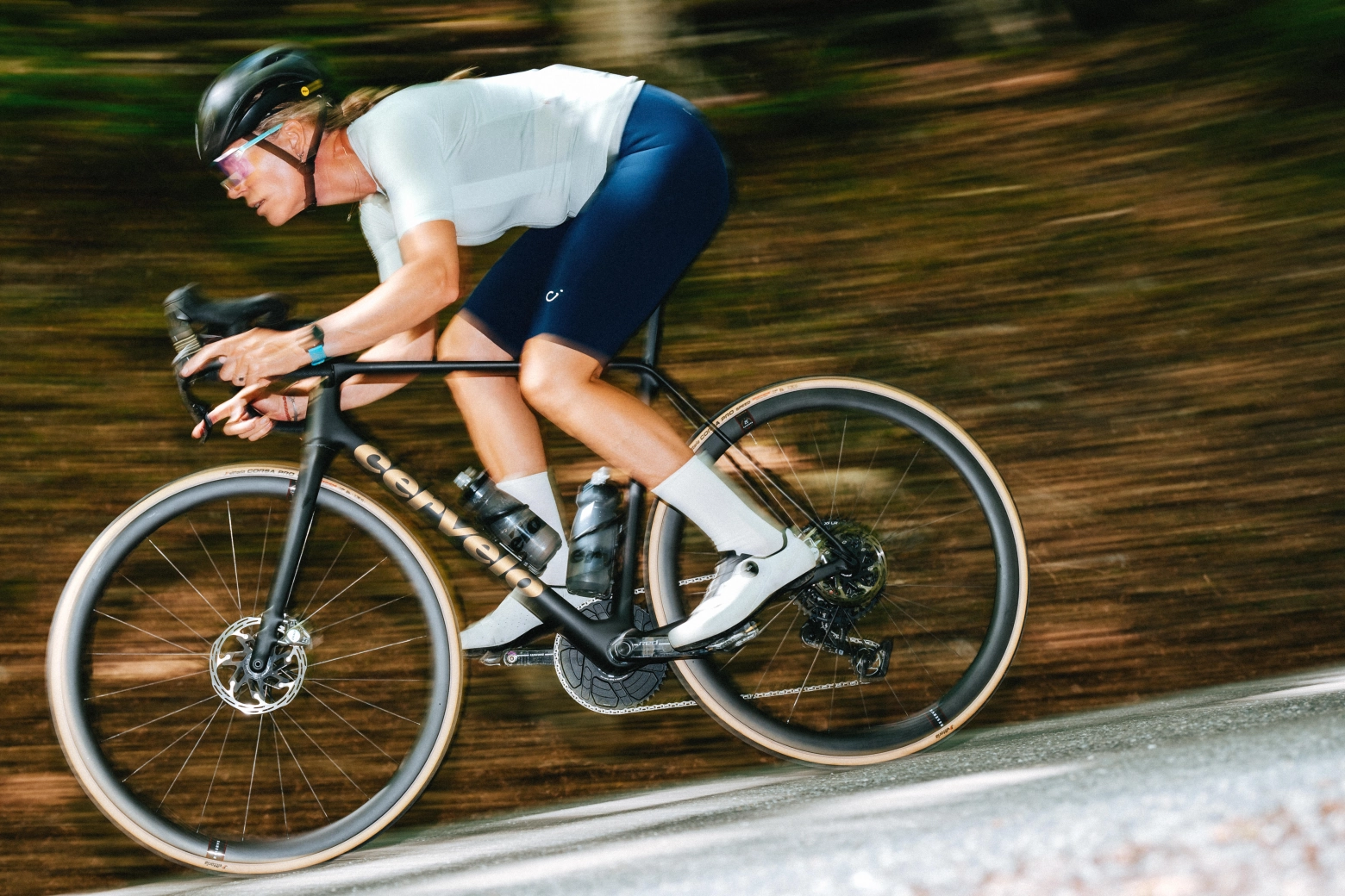 ¡ 5,97 kg ! la nueva Cervélo R5 se salta los límites de la UCI y se proclama la bici más ligera del mercado