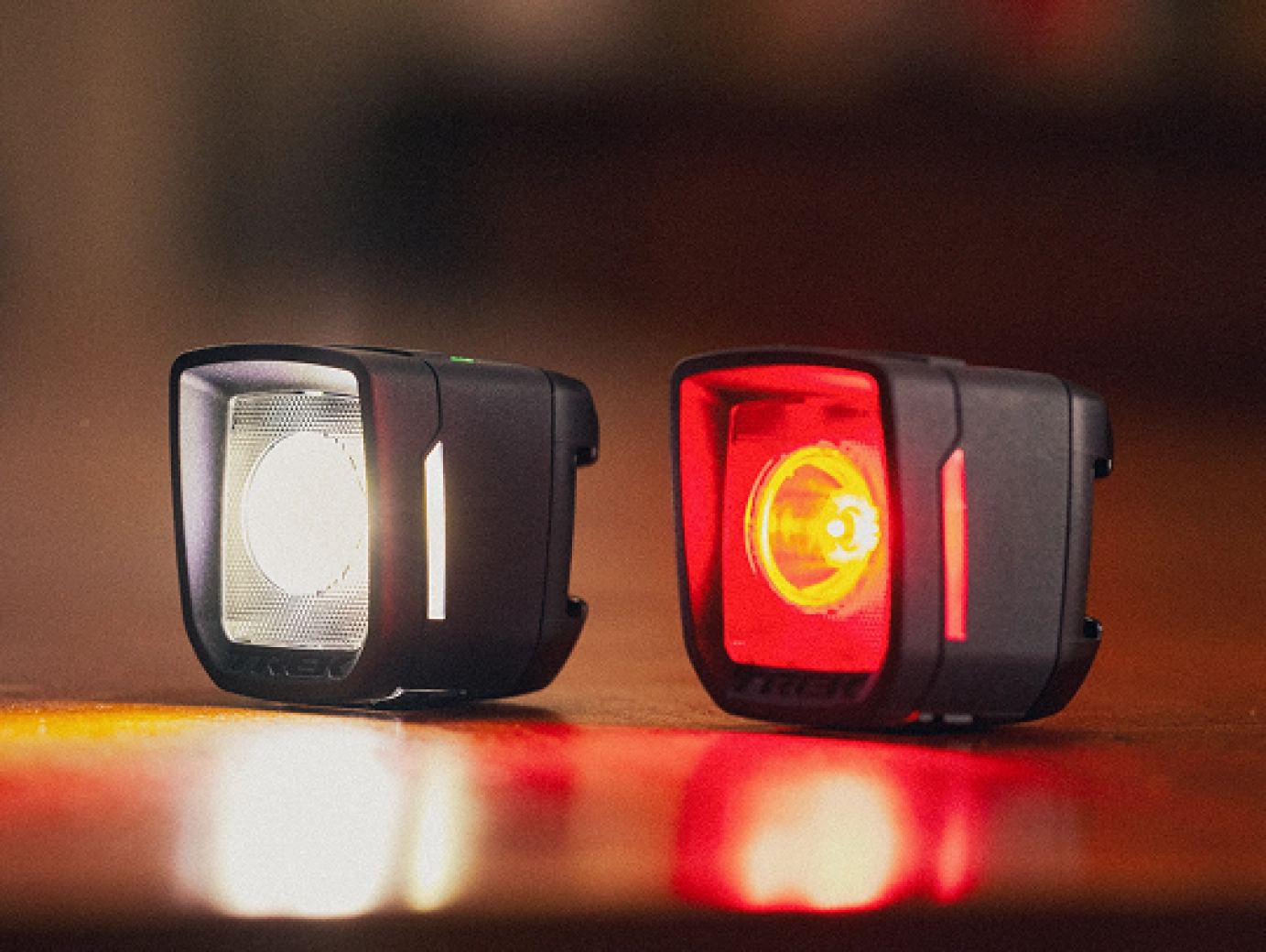 Visible up to 900 meters during the day: that's how the new Trek lights are