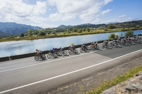 Almeida wins on the Angliru but cannot break Jonas Vingegaard's resistance