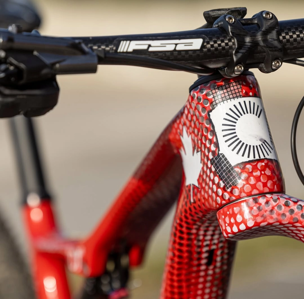 Aldridge will race again with Fox's electronic shock absorber in the World Championships: Cannondale unveils its customized Scalpel bikes