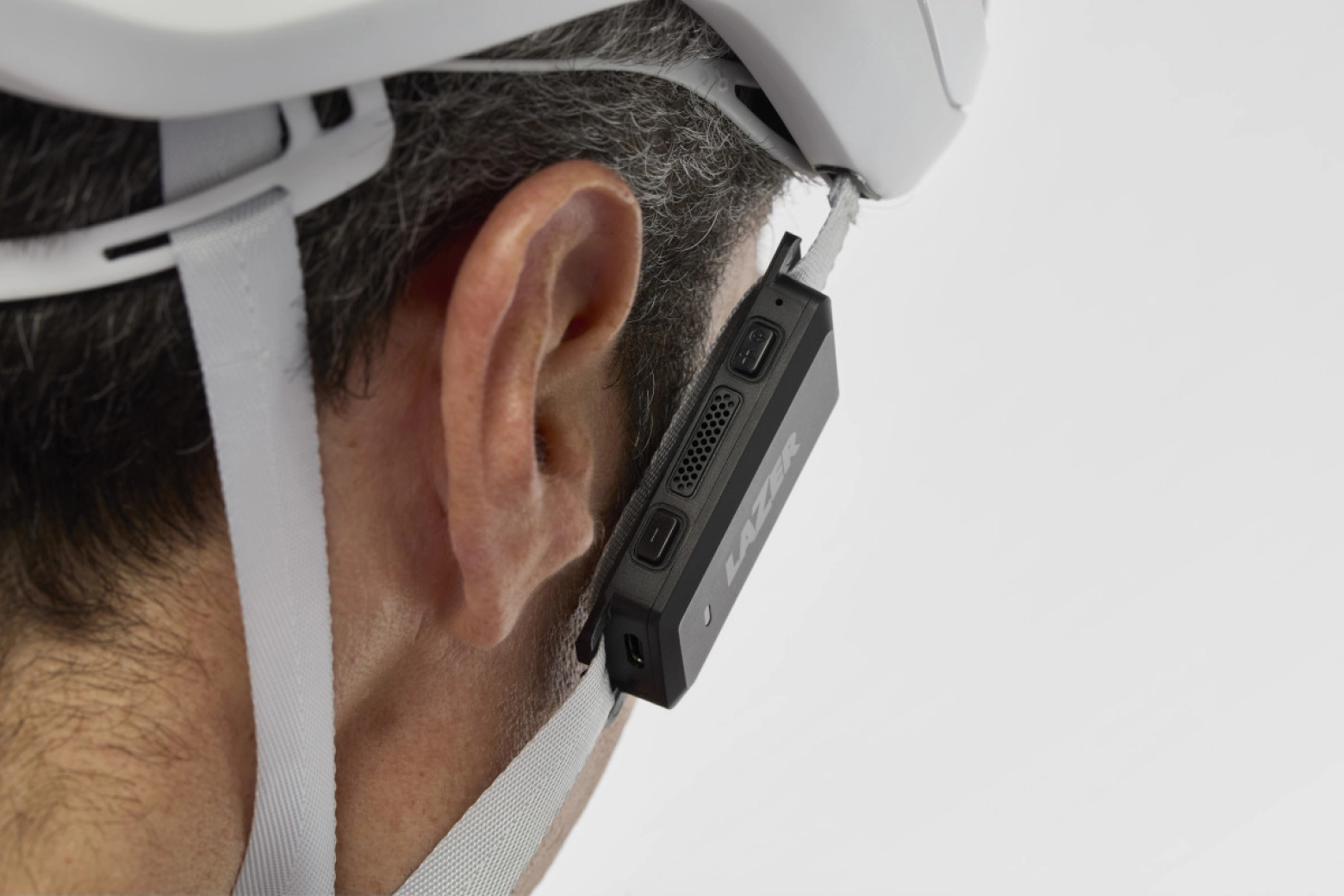 The earpiece reaches all cyclists with the new Lazer VeloVox system
