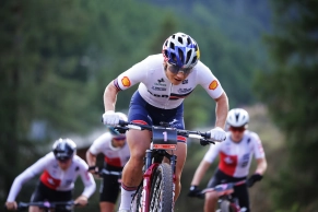 Alessandra Keller wins the 2025 Short Track World Championship to the delight of the local audience