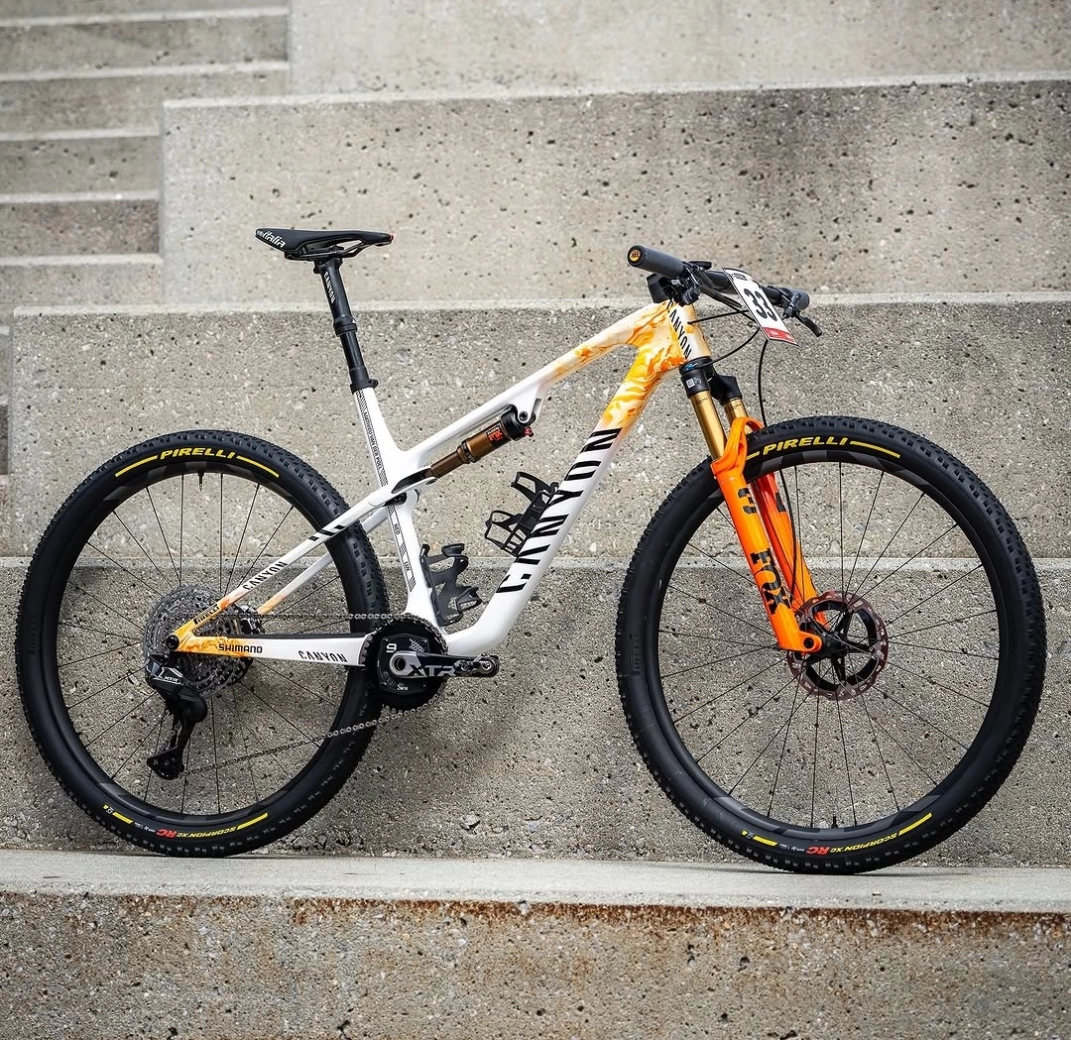 Van der Poel debuts new bike for XCO World Championships