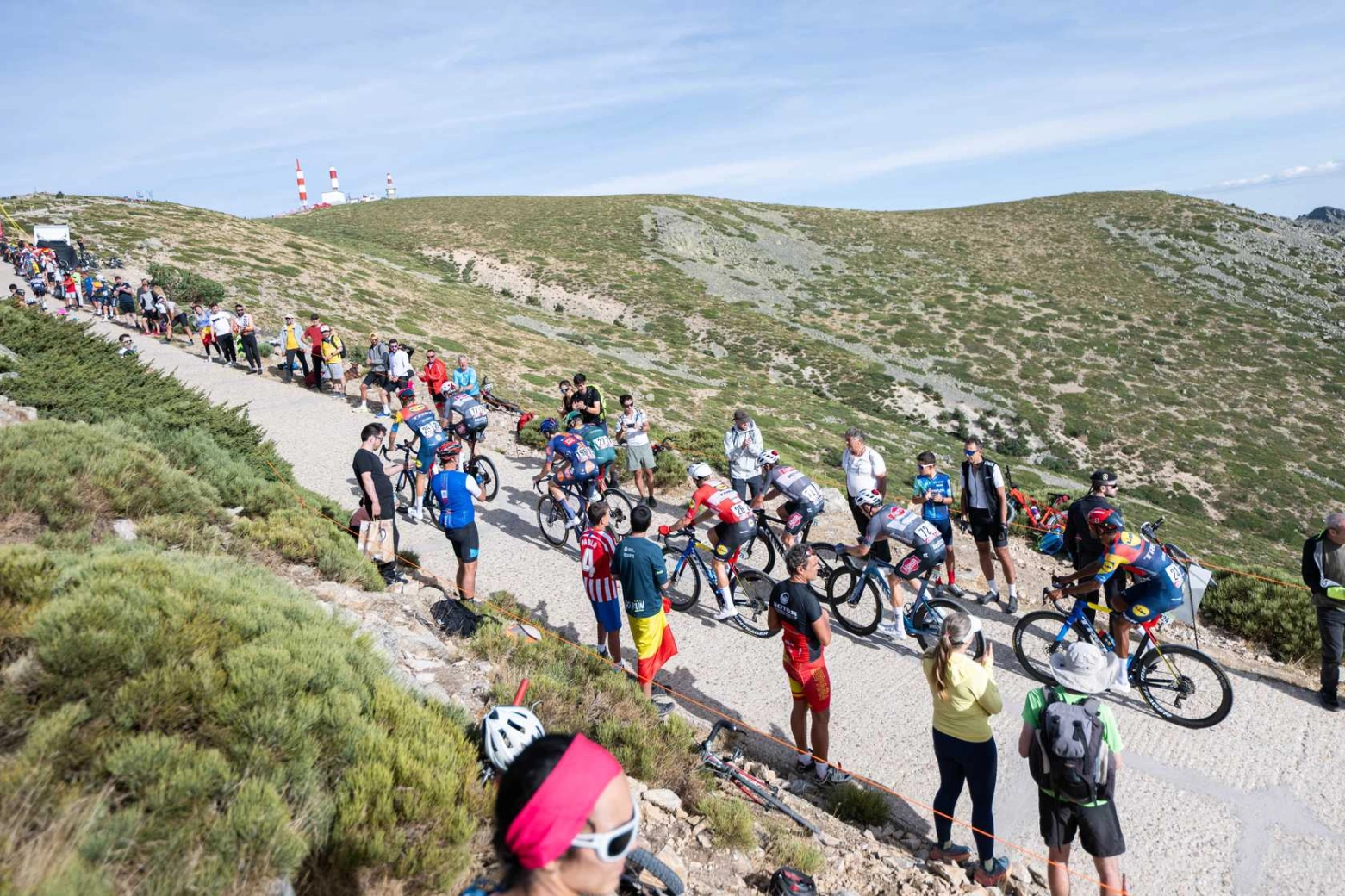 Vingegaard certifica com uma vitória de etapa sua vitória na La Vuelta 2025