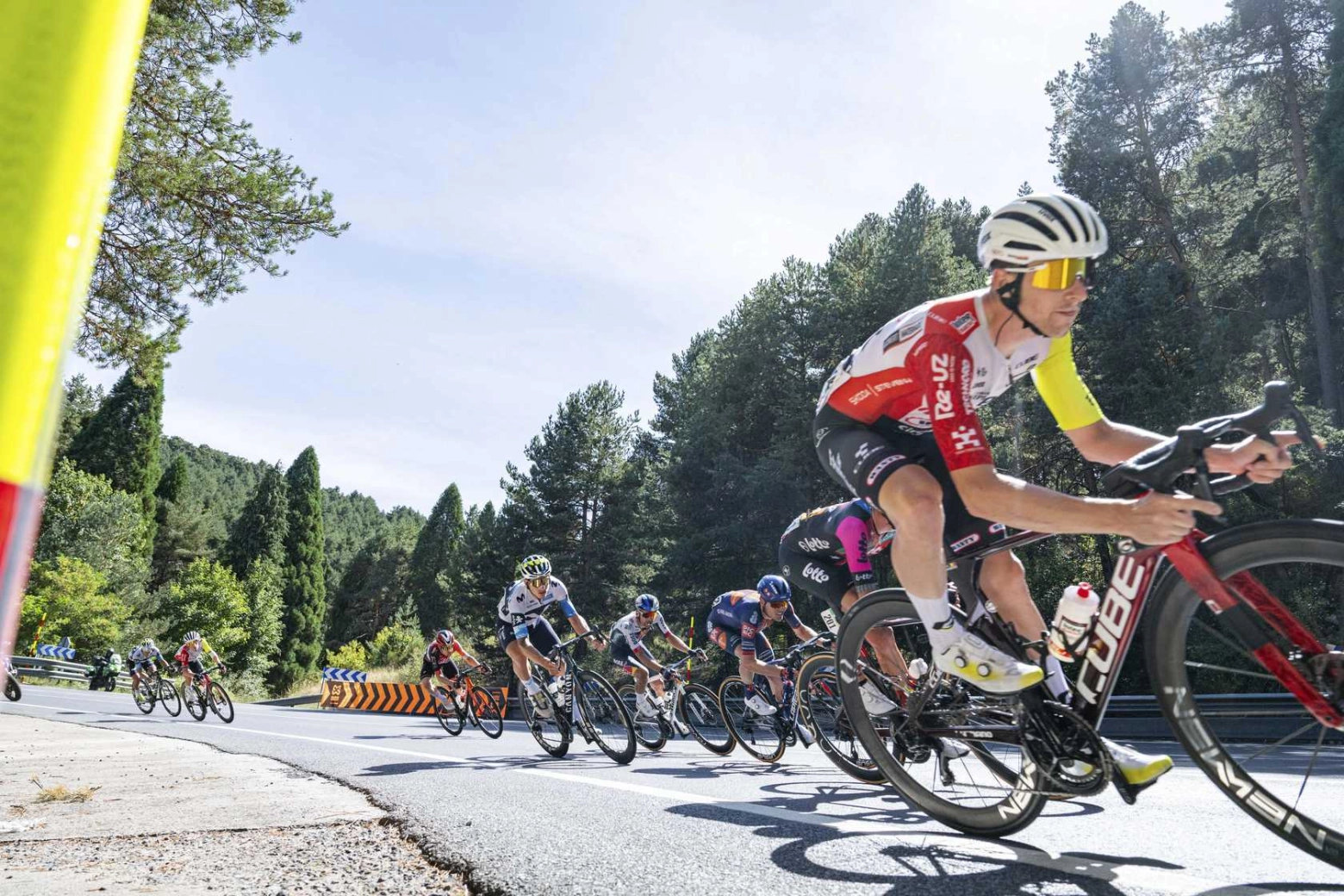 Vingegaard certifica com uma vitória de etapa sua vitória na La Vuelta 2025