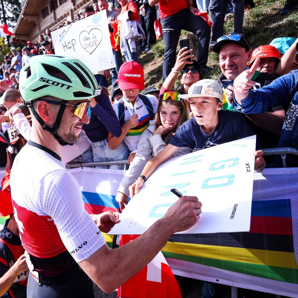Nino Schurter arrived last at the World Championship and was a protagonist on the podium