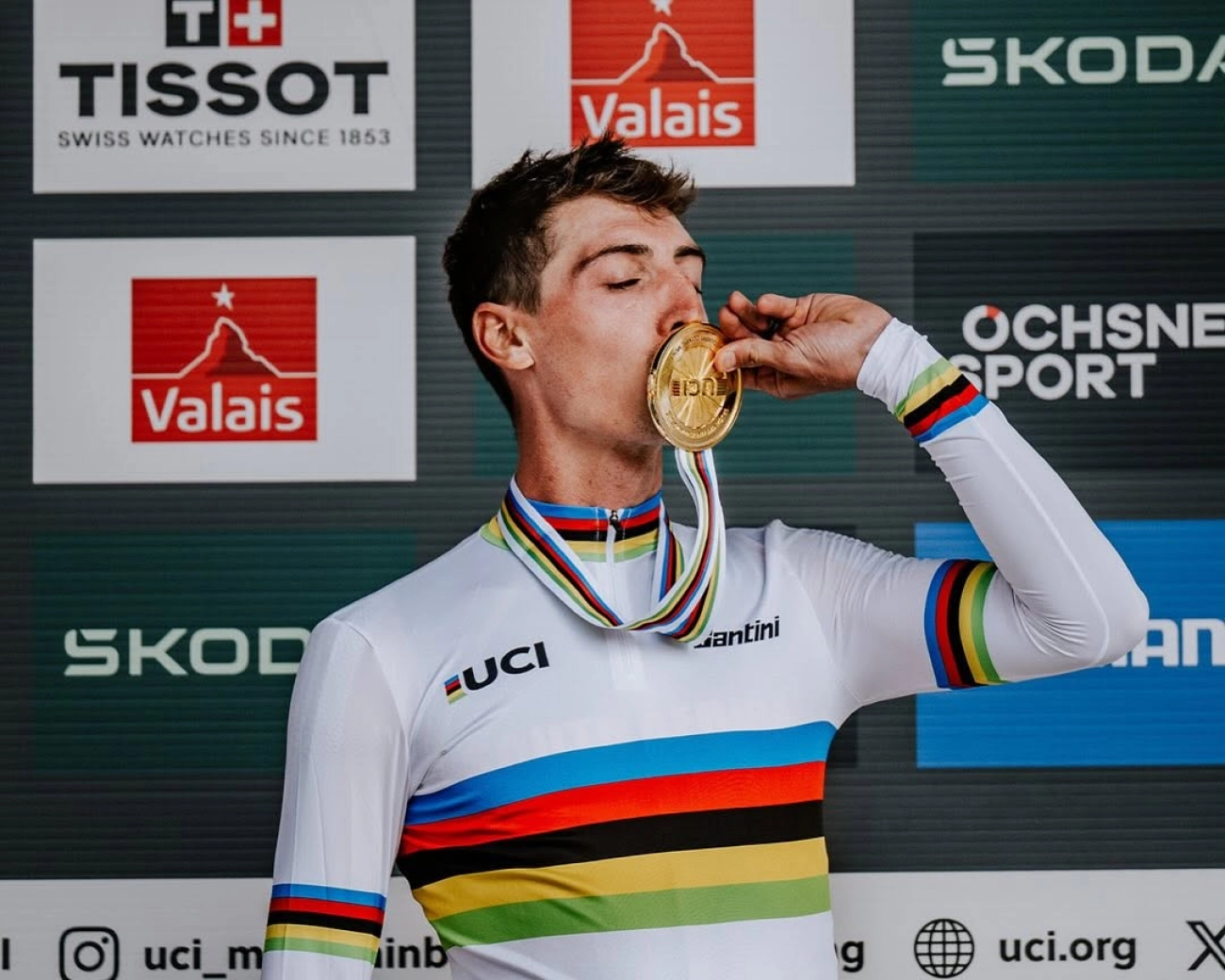 7 minutes of video with the highlights of the Elite XCO World Championships 2025