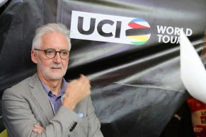 Ban country names on cycling teams: this is the proposal of the former president of the UCI