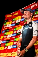 Pidcock's mother was the one who came up with the improvised podium for La Vuelta