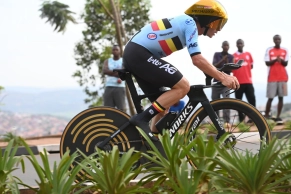 Evenepoel destroys all his rivals to win the Time Trial World Championship for the third consecutive time