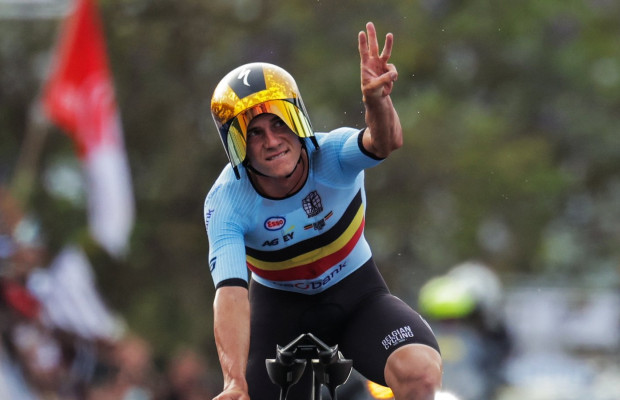 Evenepoel destroys all his rivals to win the Time Trial World Championship for the third consecutive time
