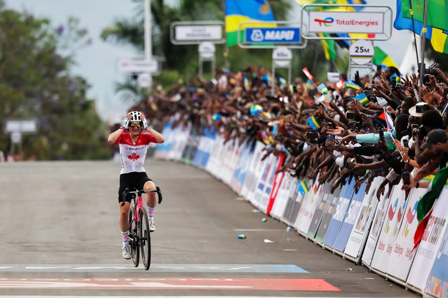 Vallieres conquista el arcoíris y Mavi García hace historia con un bronce épico