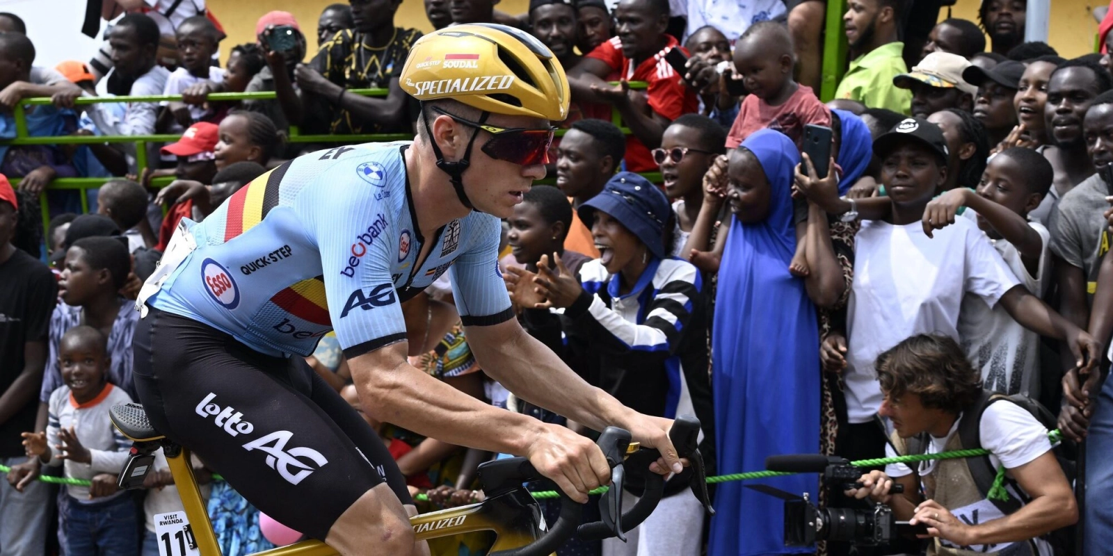 Pogacar le fait encore: attaque à 100 km de l'arrivée et maillot arc-en-ciel au Championnat du Monde de Kigali 2025