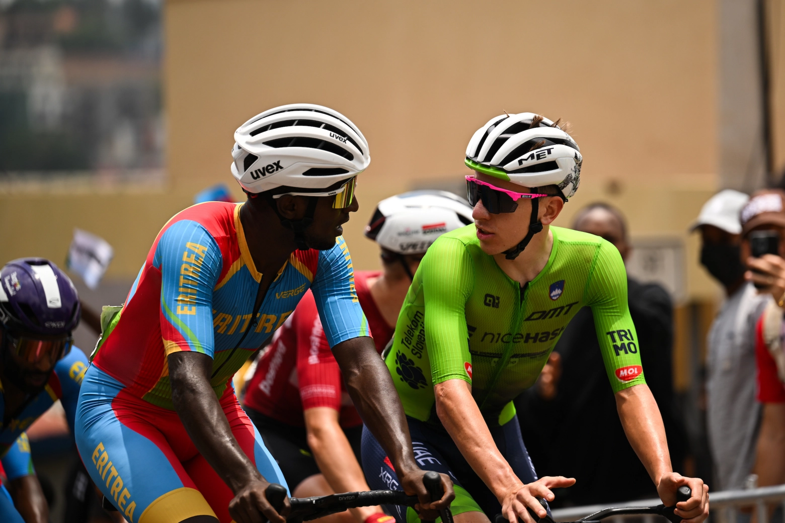 "Dudas un poco, pero hay que seguir hacia adelante y esperar lo mejor": Pogacar explica como ganó su segundo arcoíris