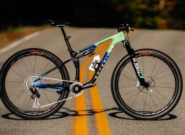 The Rockrider RACE 904S debuts new colors to close the XCO World Cup