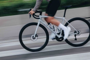 The lightest series frame on the planet is renewed: Specialized Aethos 2