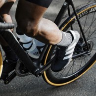 Adidas presenta sus primeras zapatillas de ciclismo en 15 años