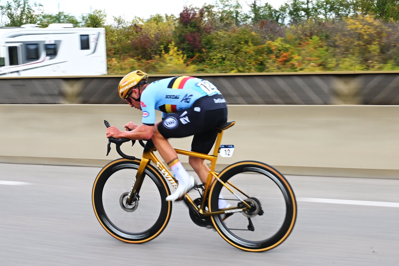 As he wanted and where he wanted. Tadej Pogacar also wins the European Championship