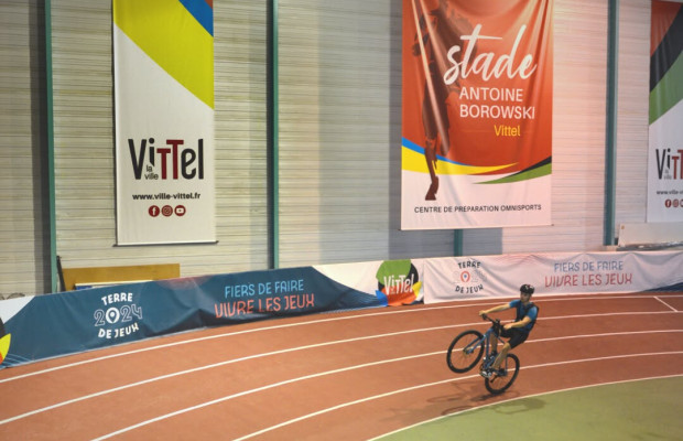 "I made the longest wheelie in history": 150 km to set a new Guinness record