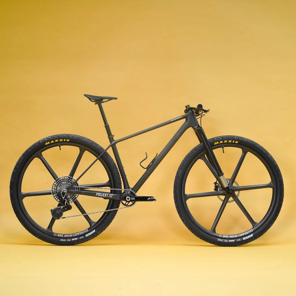 Ruedas de 32", precisión artesanal y 9,6 kg: así es la nueva Bike Ahead Project 32