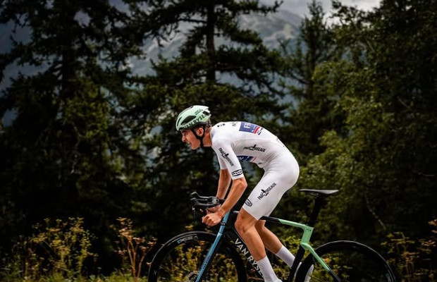 Dice que las Cervélo o Specialized son más rápidas que las Van Rysel y la marca lo invita a comprobarlo