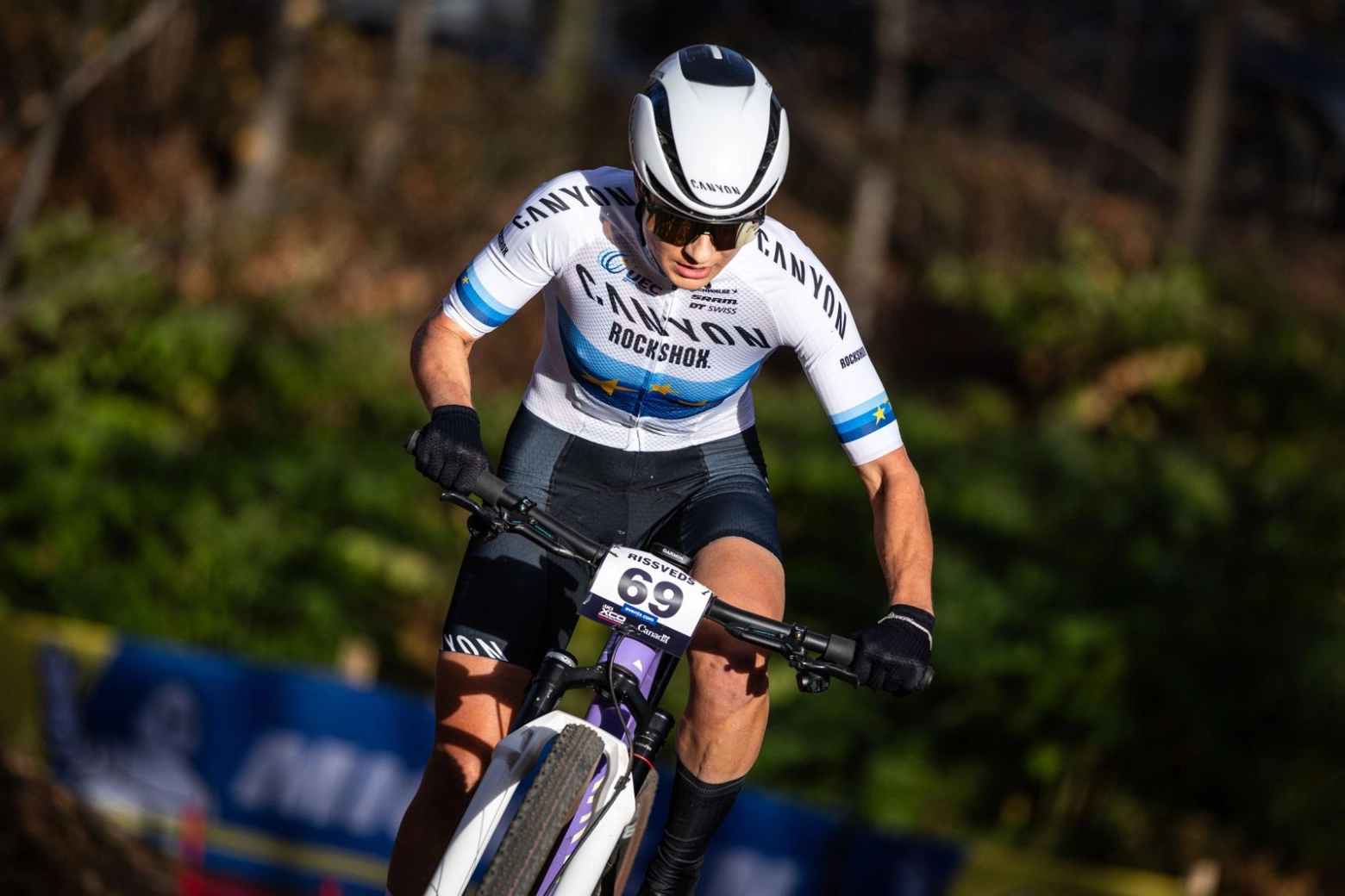 Jenny Rissveds gana con un demoledor ataque el XCC de Mont-Sainte-Anne, Evie Richards se lleva le General de la modalidad