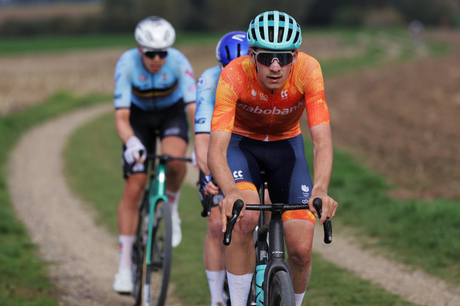 Florian Vermeersch exchanges silver for the rainbow at the 2025 Gravel World Championship