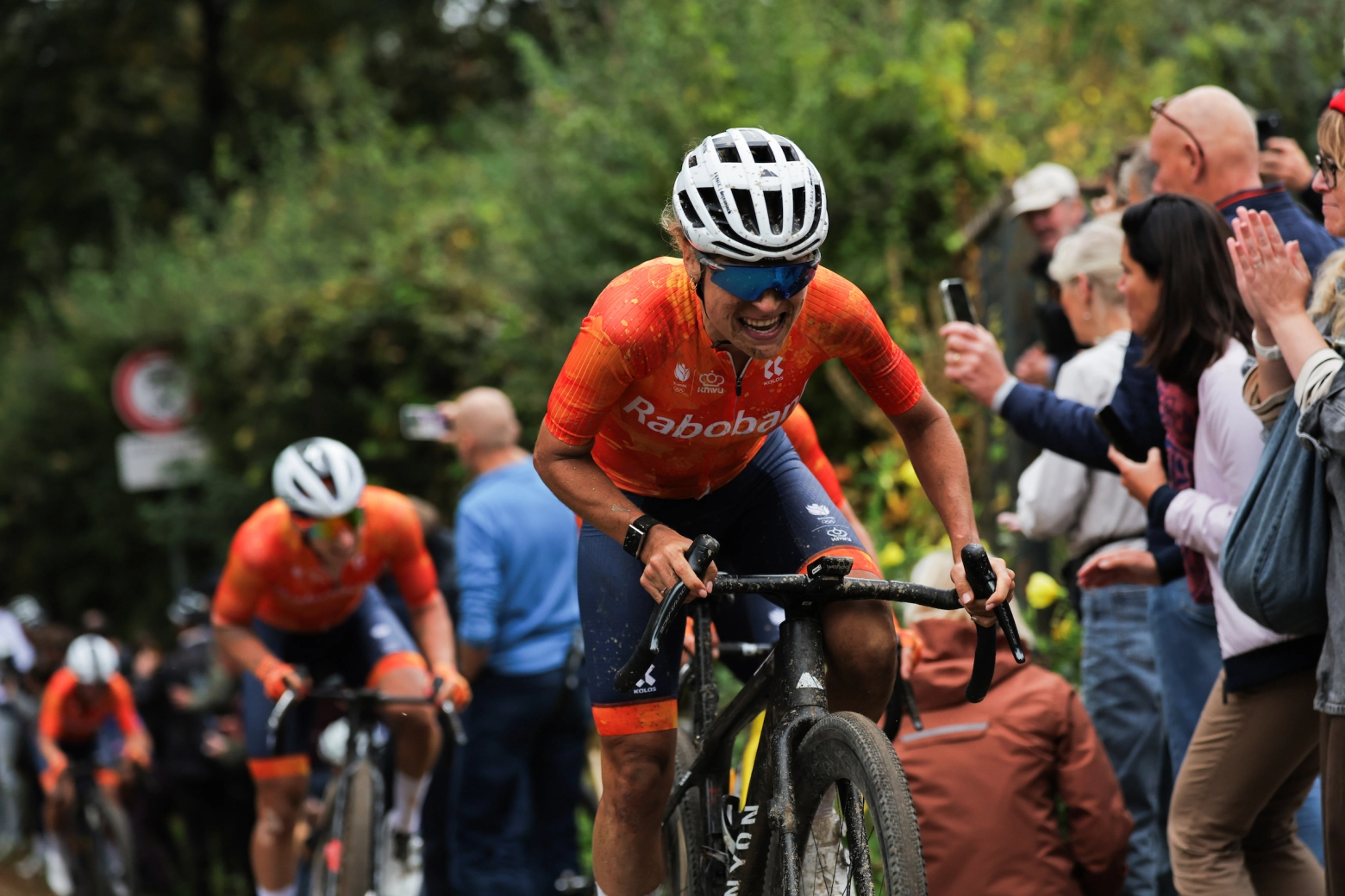 Should the World Championship be contested by teams rather than countries?