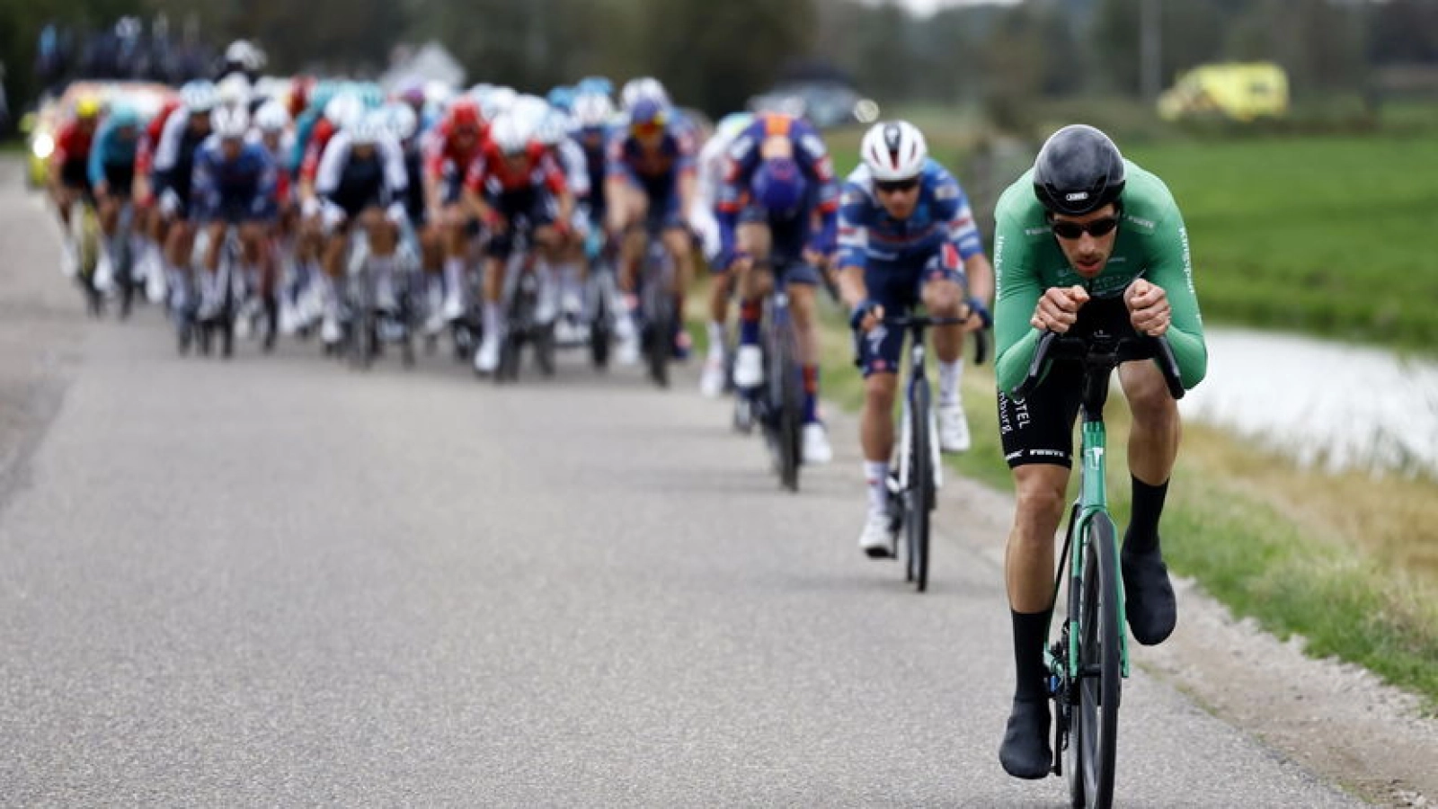 Disqualified for competing with an illegal bike for the UCI, and it is not the first time it has happened