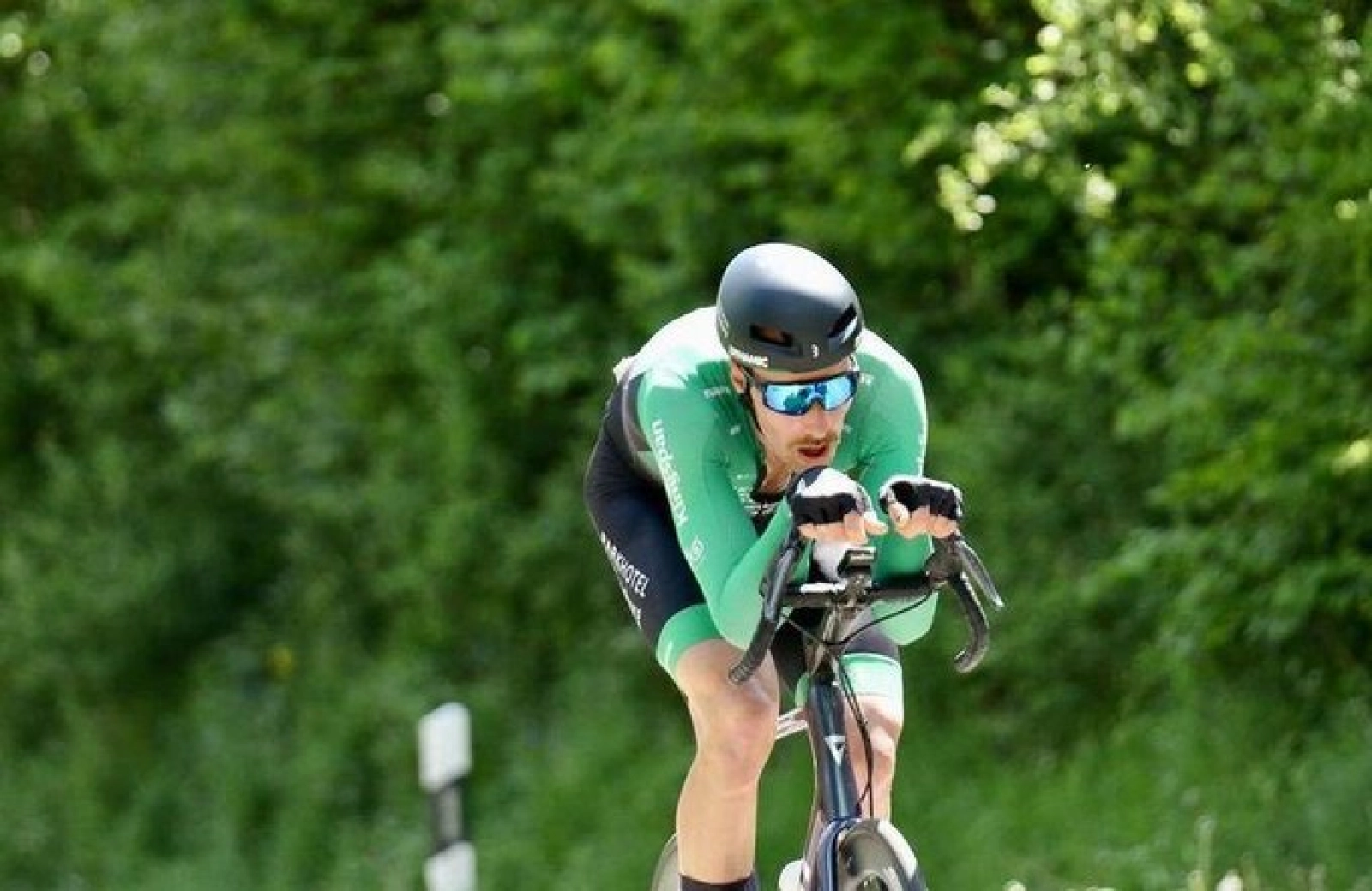 Disqualified for competing with an illegal bike for the UCI, and it is not the first time it has happened